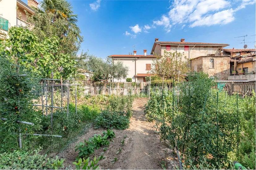 Trilocale via Fratelli Bandiera, 5, Verano Brianza — foto 22 di 24