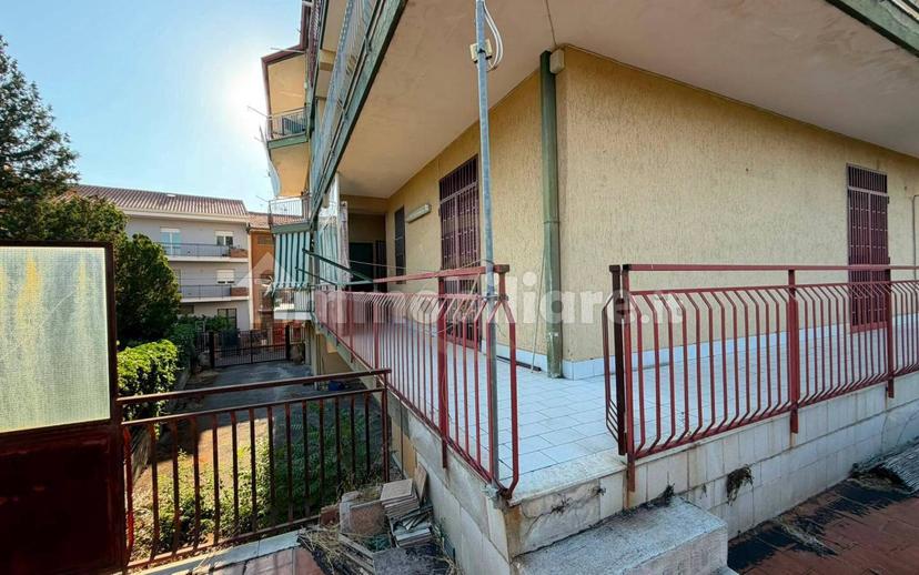 Quadrilocale viale Alcide De Gasperi 1, Camporotondo Etneo — foto 3 di 9
