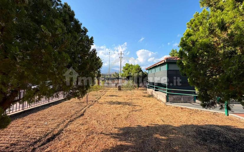 Quadrilocale viale Alcide De Gasperi 1, Camporotondo Etneo — foto 5 di 9