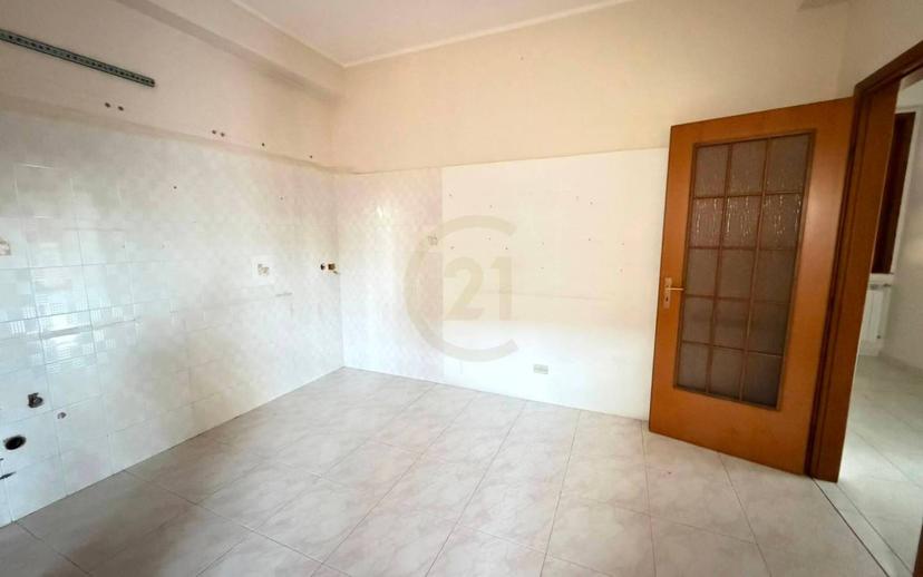 Quadrilocale viale Alcide De Gasperi 1, Camporotondo Etneo — foto 8 di 9