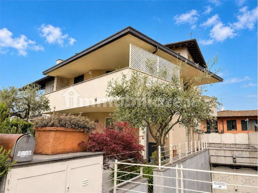Villa bifamiliare via Monte Pasubio, Centro, Calvagese della Riviera — foto 14 di 30