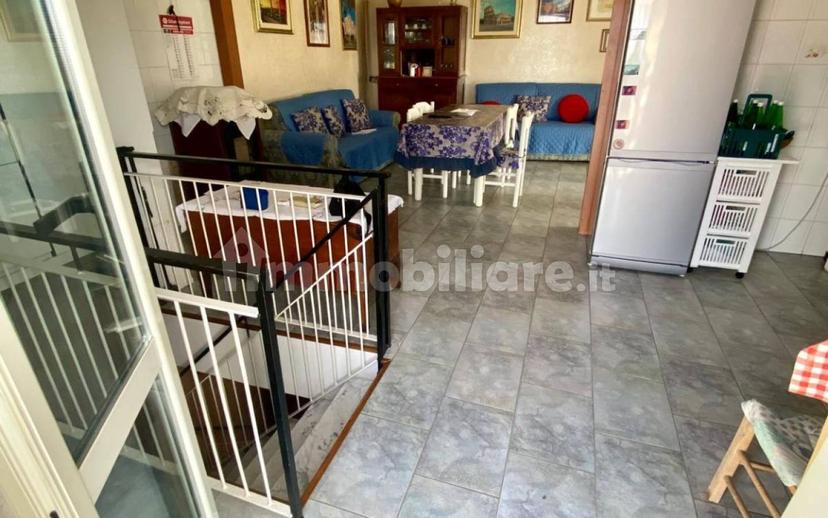 Trilocale via Fratelli Rosselli 6, Centro, Celico