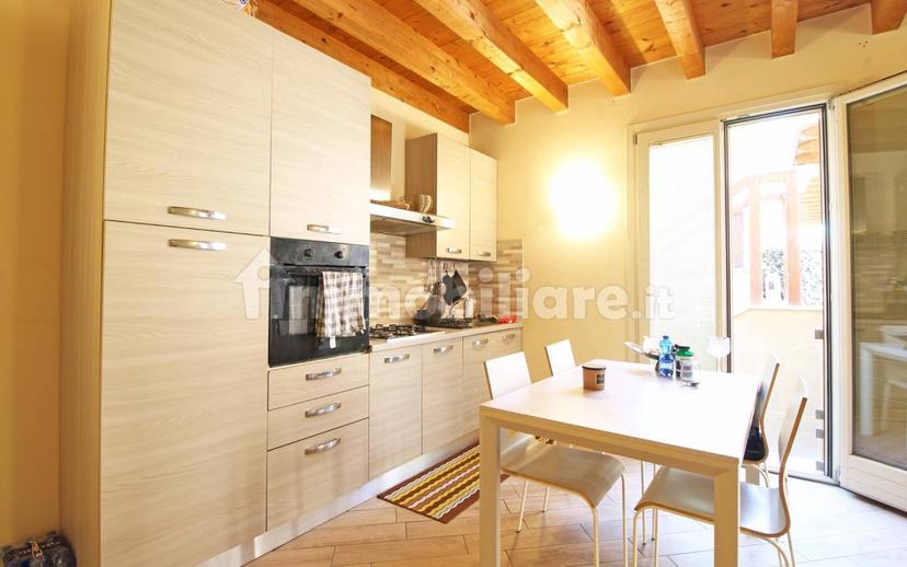 Bilocale ottimo stato, primo piano, Centro, Marone — foto 11 di 21