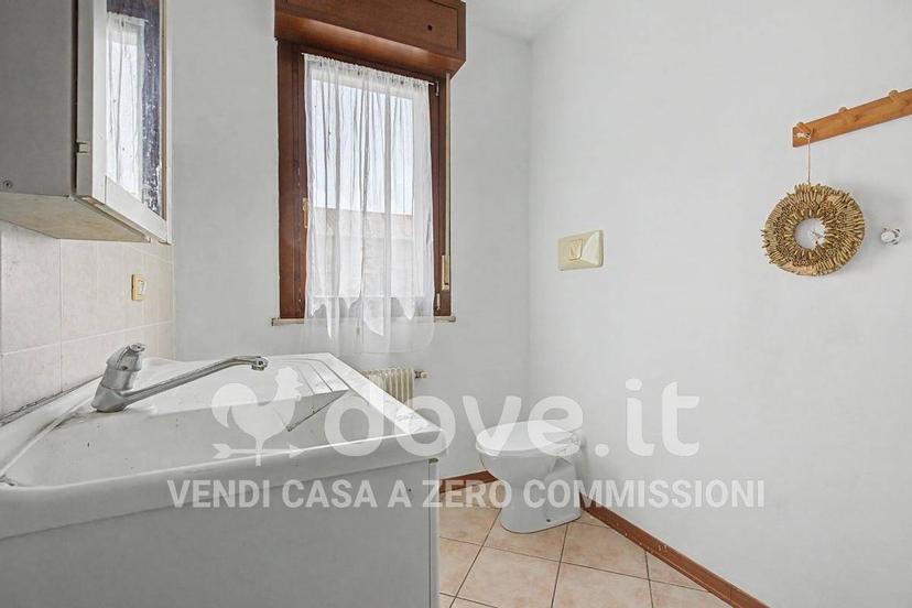 Trilocale via Monsignor Oscar Romero 4A, Centro, Lonate Pozzolo — foto 8 di 29
