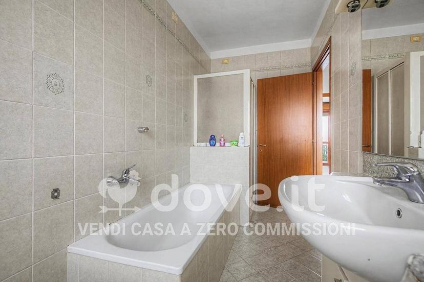Trilocale via Monsignor Oscar Romero 4A, Centro, Lonate Pozzolo — foto 15 di 29
