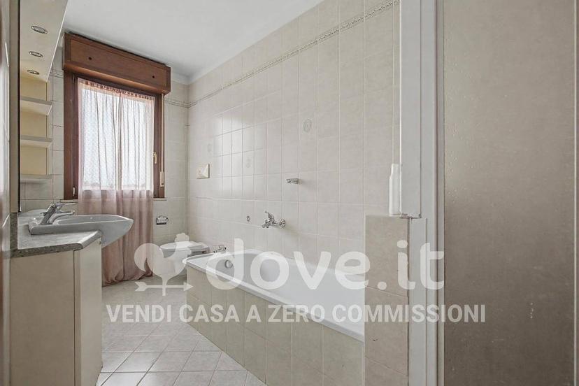 Trilocale via Monsignor Oscar Romero 4A, Centro, Lonate Pozzolo — foto 27 di 29