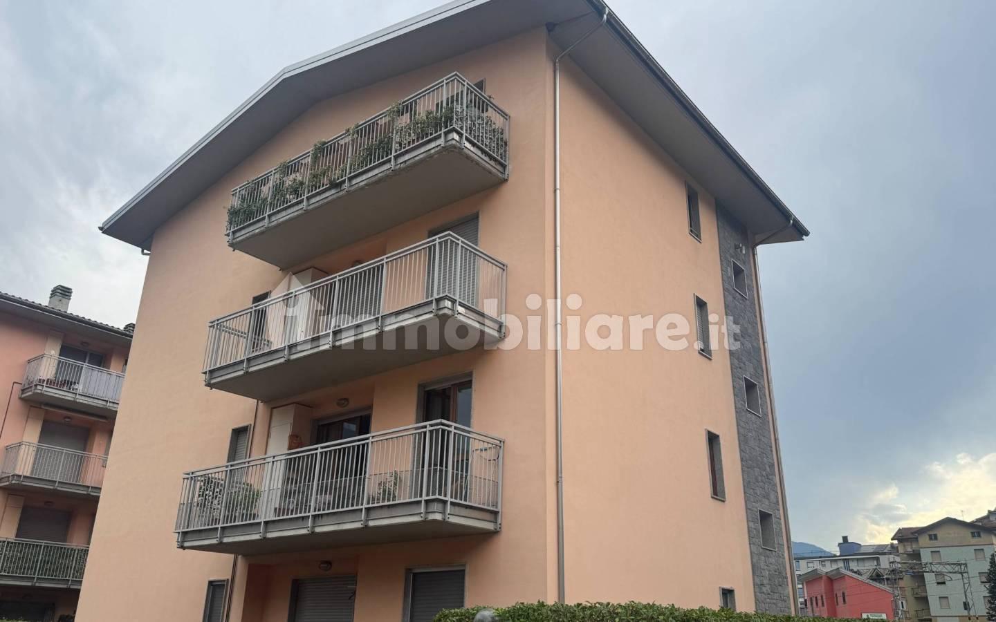 Bilocale via Teglio, Centro, Sondrio