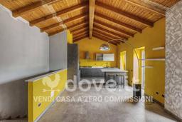 Bilocale via Silvio Pellico 10, Due Cossani, Dumenza