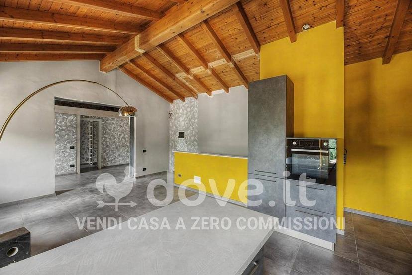Bilocale via Silvio Pellico 10, Due Cossani, Dumenza — foto 4 di 31