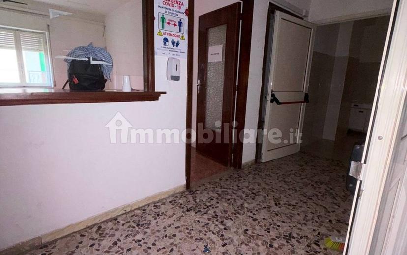 Appartamento via Vittorio Veneto 136, Centro, Crotone — foto 7 di 18