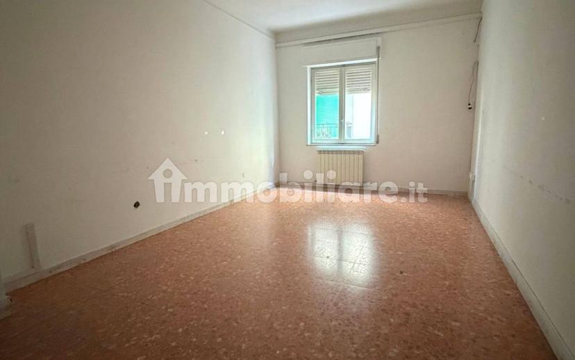 Appartamento via Vittorio Veneto 136, Centro, Crotone — foto 6 di 18