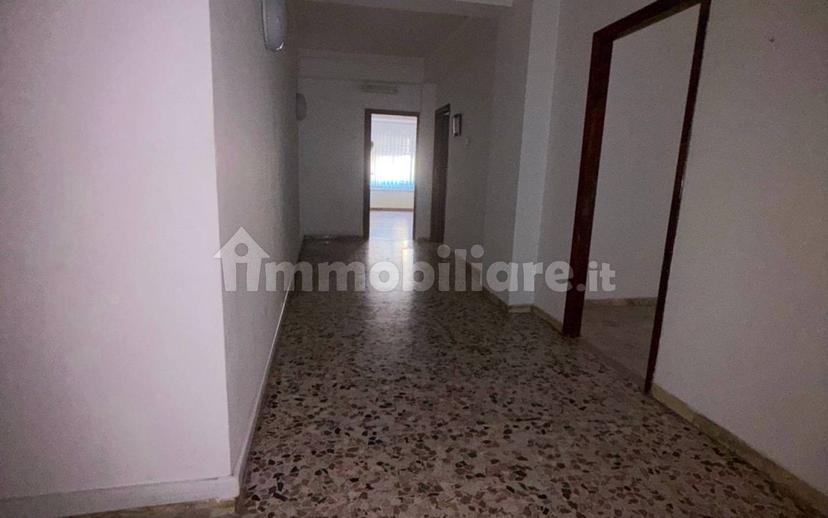 Appartamento via Vittorio Veneto 136, Centro, Crotone — foto 16 di 18