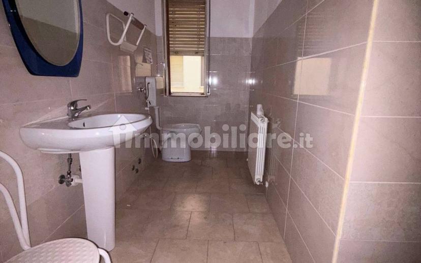 Appartamento via Vittorio Veneto 136, Centro, Crotone — foto 13 di 18