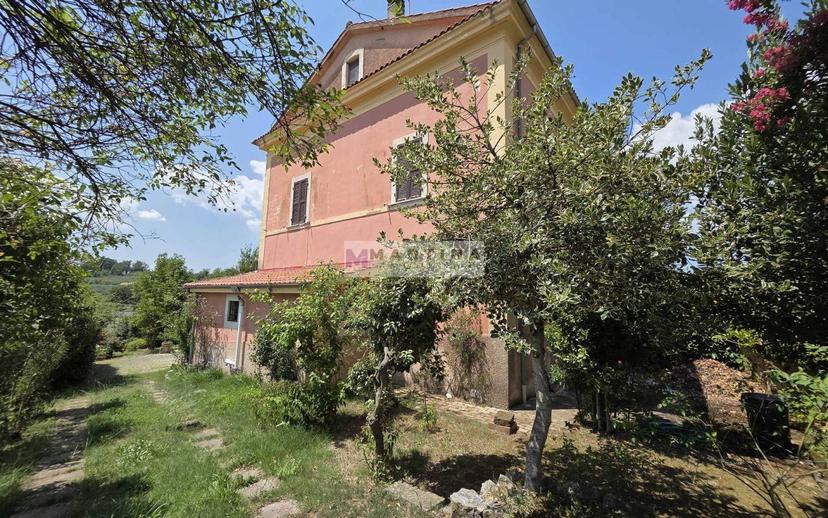 Casale Strada Provinciale Accesso Nord Gallinaro, Gallinaro — foto 23 di 23