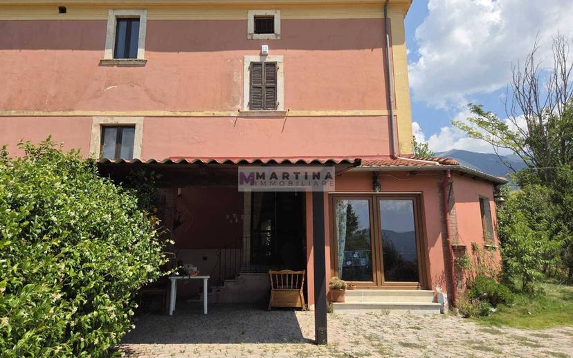 Casale Strada Provinciale Accesso Nord Gallinaro, Gallinaro