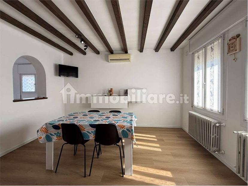 Appartamento ottimo stato, Centro, Cappella Maggiore — foto 15 di 25
