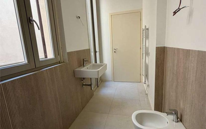 Bilocale ottimo stato, piano terra, Centro Storico, Lodi — foto 21 di 23