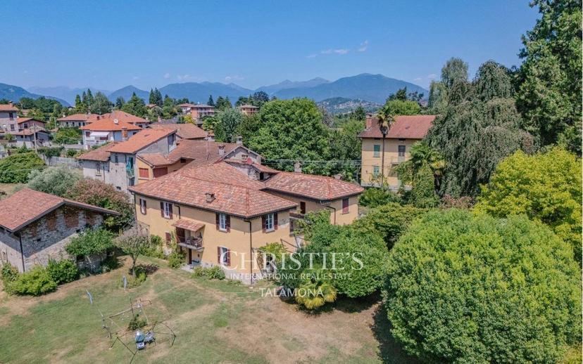 Casale, ottimo stato, 10000 m², Castello, Castelveccana — foto 29 di 49