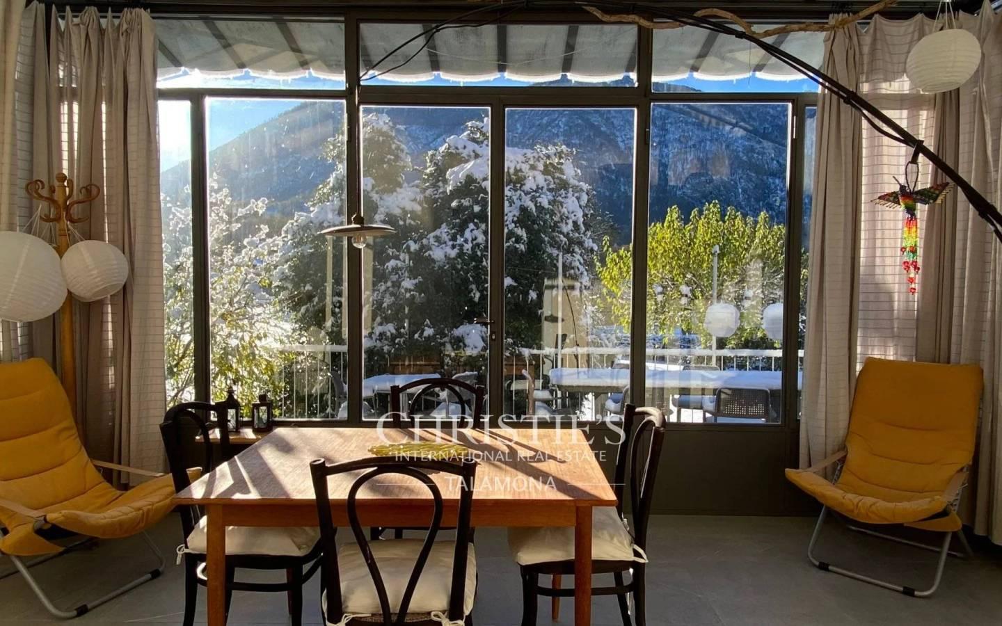 Casale, ottimo stato, 10000 m², Castello, Castelveccana