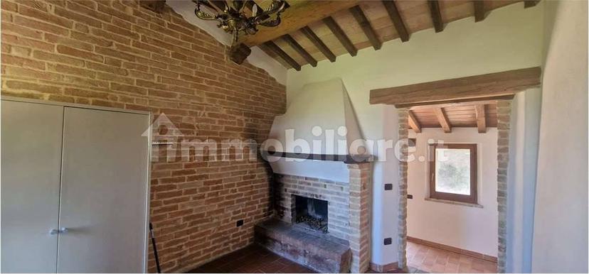 Rustico Voc. Palombara, 1, Gualdo Cattaneo — foto 10 di 21
