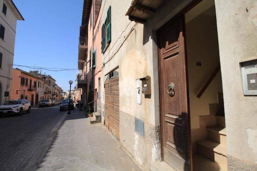 Trilocale corso giacomo matteotti 75, Centro, Canino — foto 6 di 41
