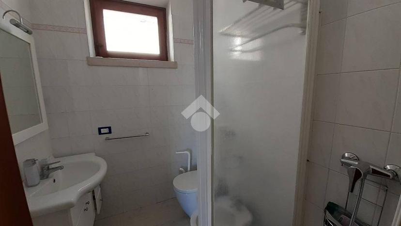 Trilocale via G. Cesare 2, Rivoltella, Desenzano del Garda — foto 12 di 12
