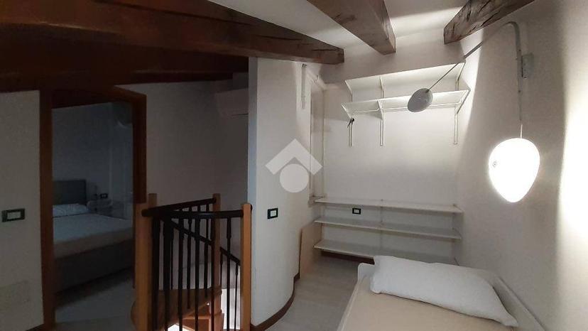 Trilocale via G. Cesare 2, Rivoltella, Desenzano del Garda — foto 4 di 12