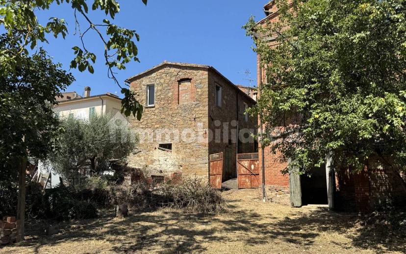 Rustico, da ristrutturare, 162 m², Pozzo Della Chiana, Foiano della Chiana — foto 2 di 18