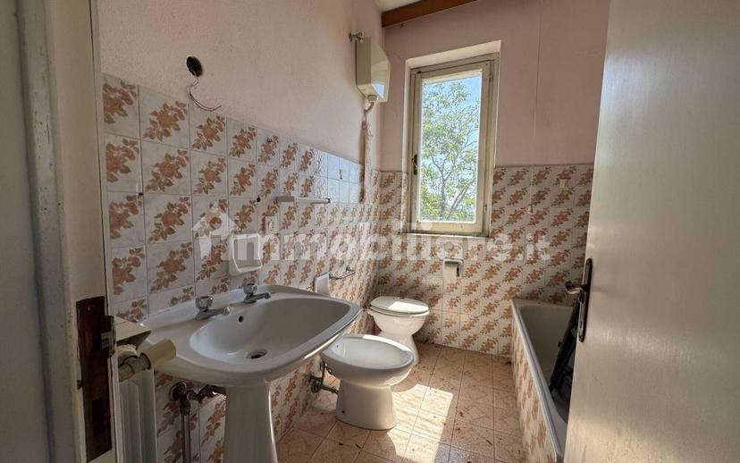 Rustico, da ristrutturare, 162 m², Pozzo Della Chiana, Foiano della Chiana — foto 5 di 18