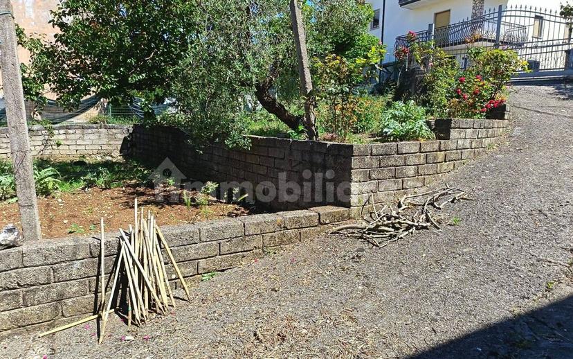 Terratetto unifamiliare via Raparolo 28, Centro, Lenola — foto 3 di 12