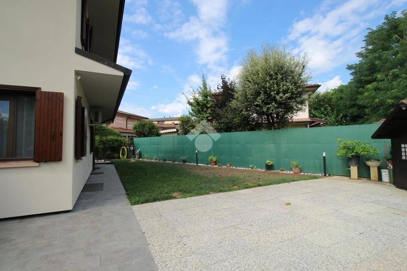 Villa bifamiliare via dei Fanti 162, Centro, Torri di Quartesolo — foto 15 di 35