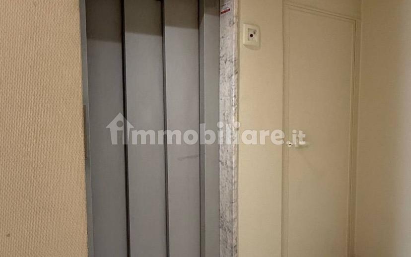 Bilocale via Quintino Sella 5, Murat, Bari