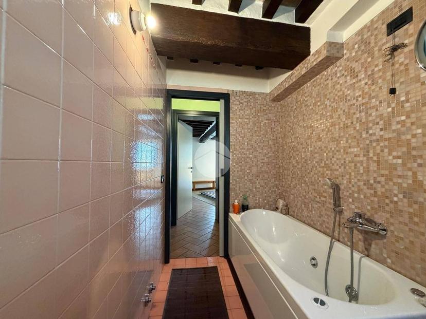 Terratetto plurifamiliare Str. Nuova 26, Centro Storico, Parma — foto 7 di 39