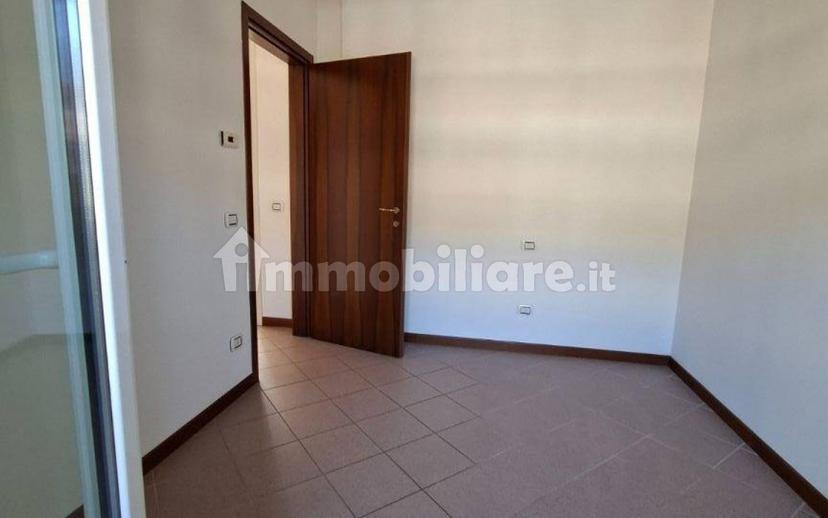 Trilocale ottimo stato, quarto piano, Centro, Calderara di Reno