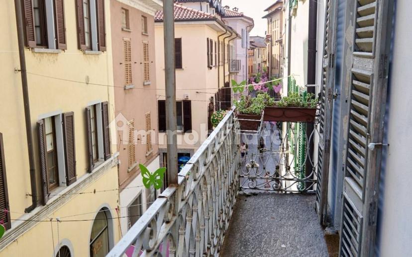 Trilocale via Camillo Benso di Cavour 119, Centro, Arona — foto 8 di 39