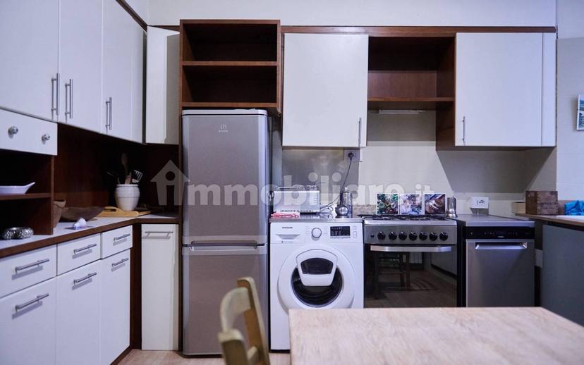 Trilocale via Camillo Benso di Cavour 119, Centro, Arona — foto 34 di 39