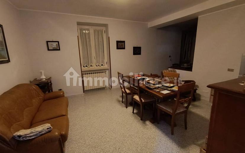 Terratetto unifamiliare via Raparolo 28, Centro, Lenola