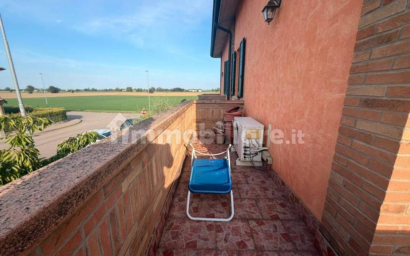 Terratetto unifamiliare via Innocente Arontaldi, Brescello — foto 15 di 40