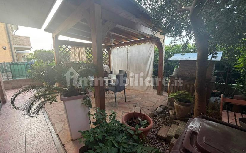 Terratetto unifamiliare via Innocente Arontaldi, Brescello — foto 2 di 40