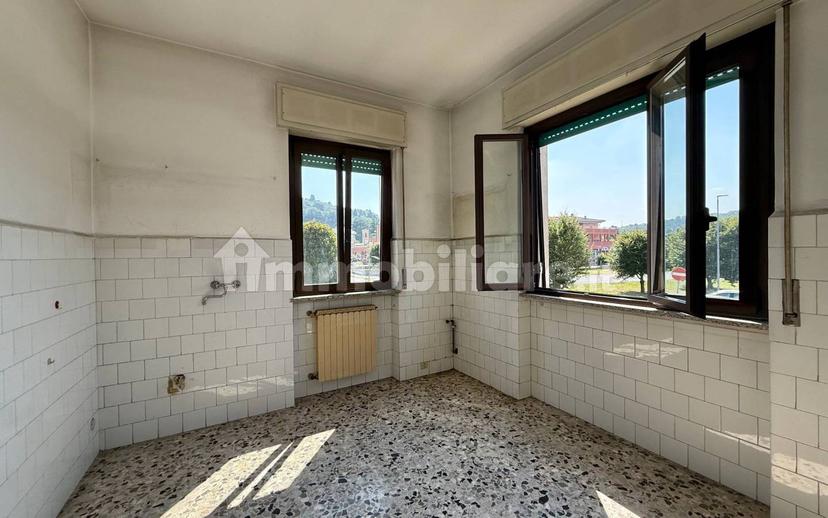 Appartamento primo piano, Centro, Villa d'Adda — foto 16 di 26