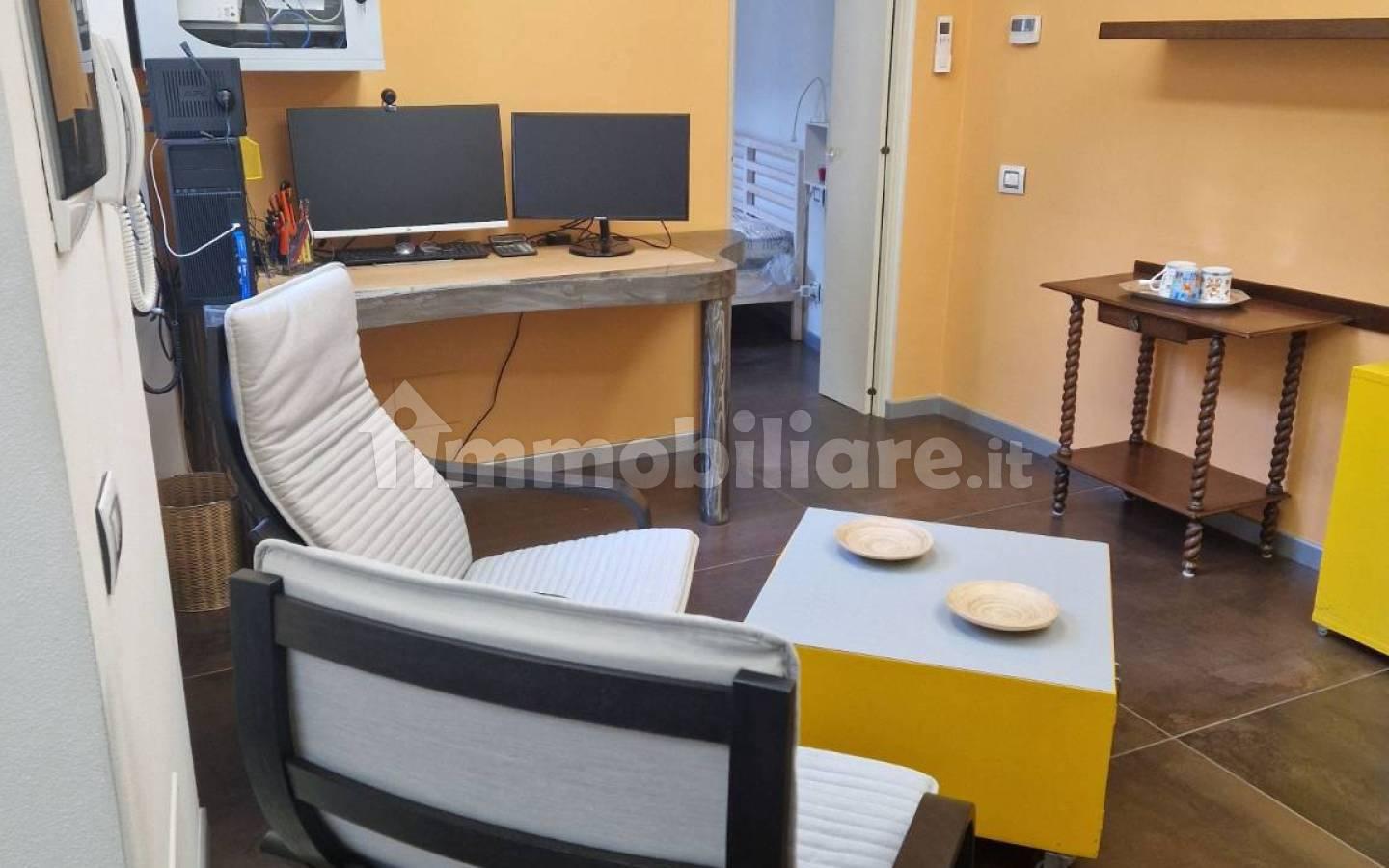 Bilocale via Simone del Pozzo 1, Centro, Vigevano