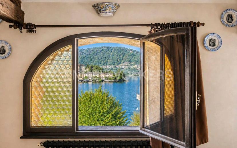 Attico via Caire Albertoletti 5, Centro, Orta San Giulio — foto 11 di 19