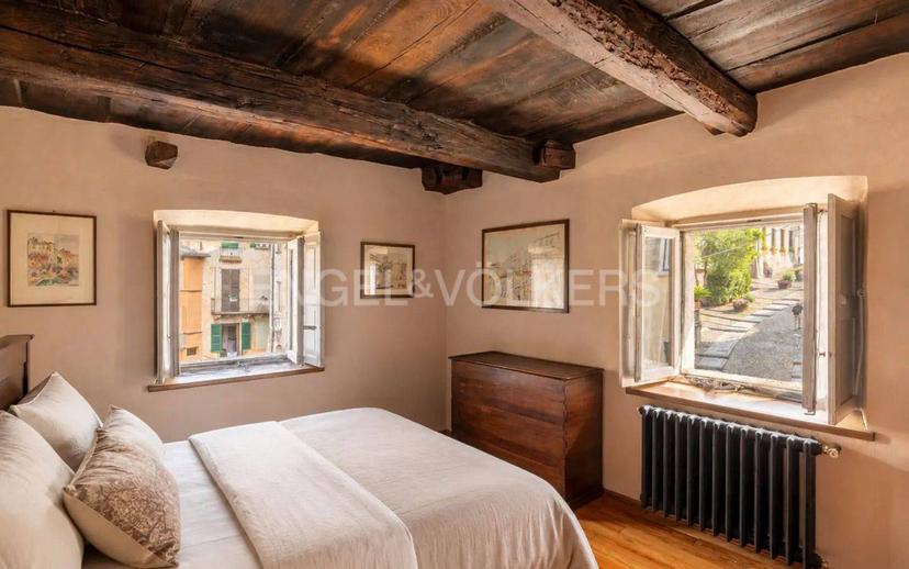 Attico via Caire Albertoletti 5, Centro, Orta San Giulio — foto 3 di 19