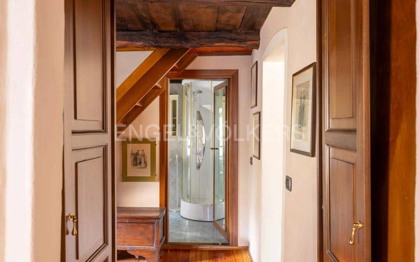 Attico via Caire Albertoletti 5, Centro, Orta San Giulio — foto 2 di 19