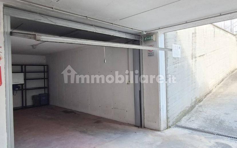 Trilocale via Colombara, Broglie, Peschiera del Garda — foto 15 di 21