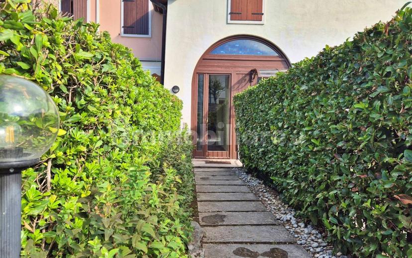 Trilocale via Colombara, Broglie, Peschiera del Garda — foto 3 di 21