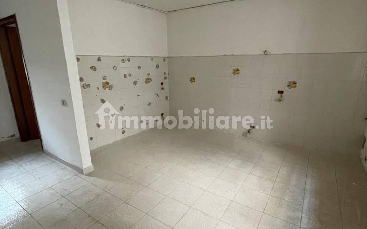 Quadrilocale via Niccolò Machiavelli 10-12, Centro, Atella
