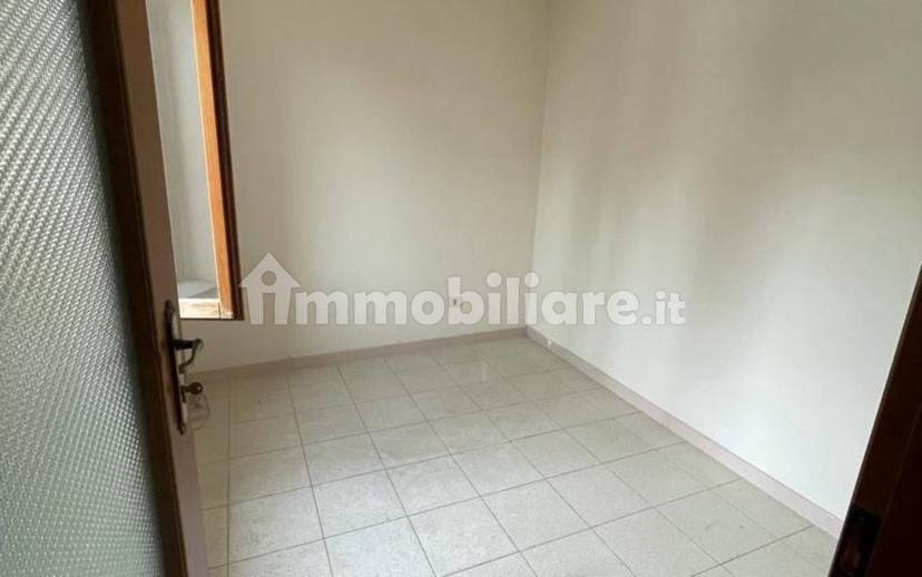 Quadrilocale via Niccolò Machiavelli 10-12, Centro, Atella — foto 5 di 13