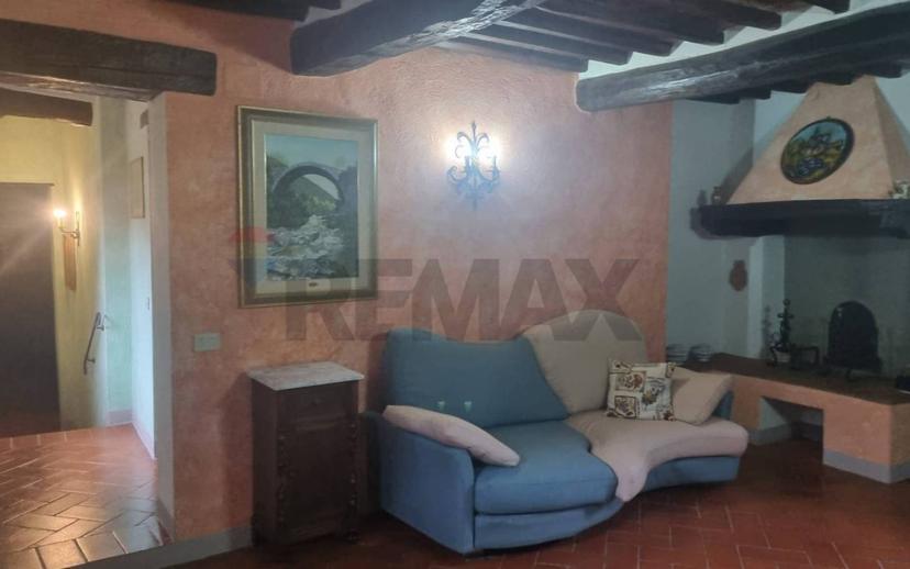 Rustico, ottimo stato, 140 m², Bucine