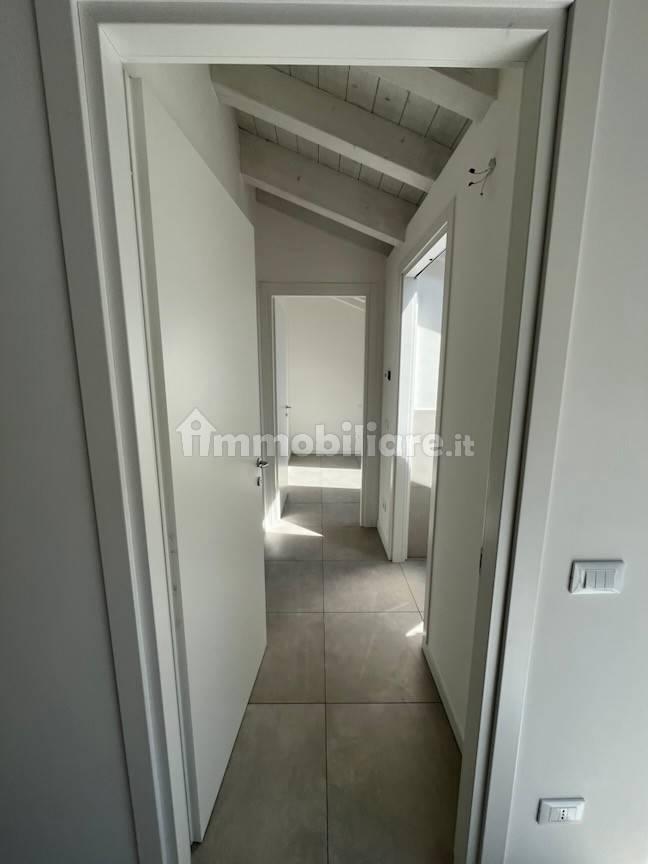 Trilocale via Papa Giovanni XXIII 1/A, Bizzarone — foto 6 di 18